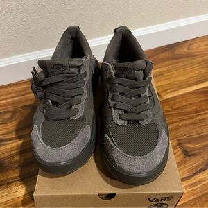 NWT Vans MTE Ultrarange Neo Vr3